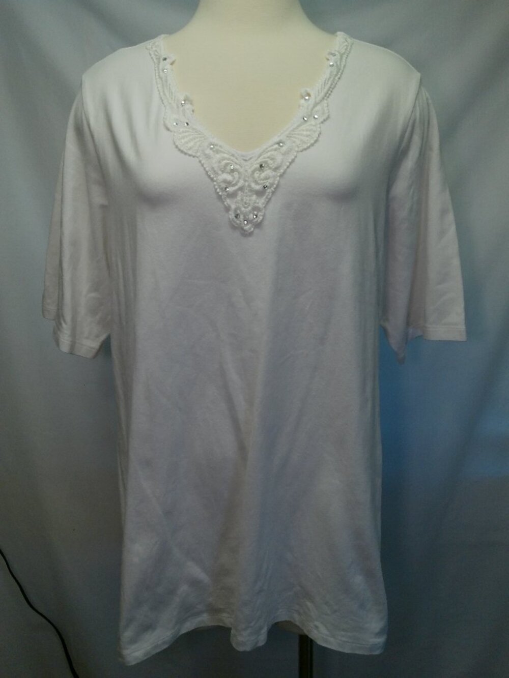 White Blouse Embellished V-Neck Cotton T-shirt/Top Size 1X
